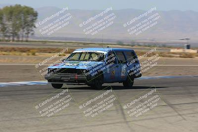 media/Oct-01-2022-24 Hours of Lemons (Sat) [[0fb1f7cfb1]]/10am (Front Straight)/